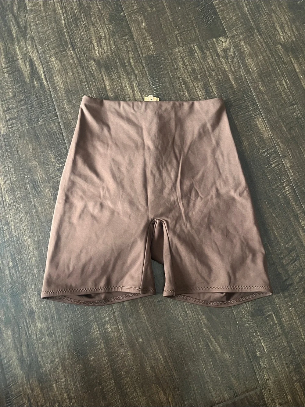 NWT SKIMS mid waist Swim shorts cocoa size XS